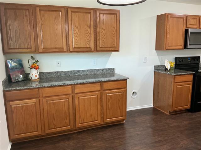 Building Photo - 1224 Elkford Ln