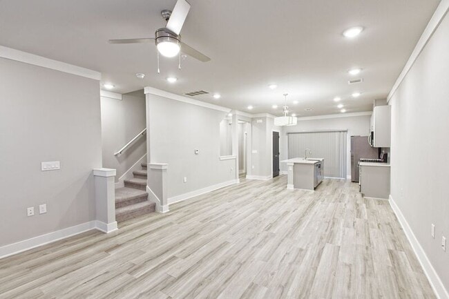 Building Photo - 3313 Wynwood Dr