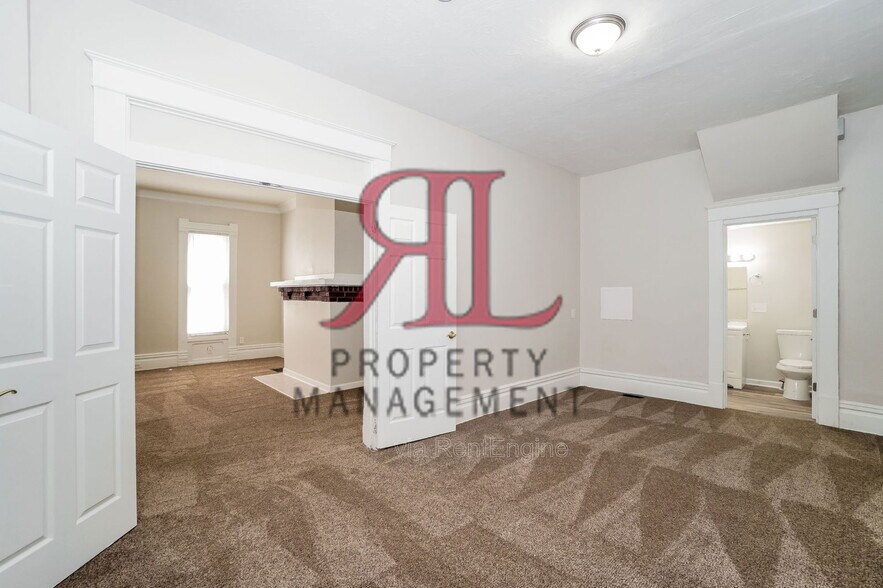 Building Photo - 235 W Church St