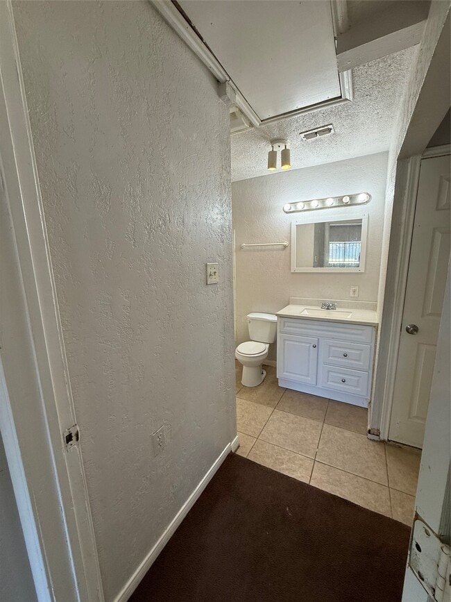 Building Photo - 5411 Bellfort Ct