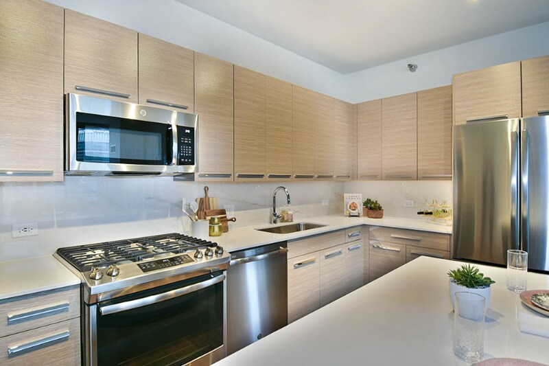 Building Photo - 19 S Halsted St