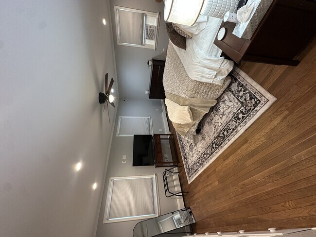 Building Photo - Furnished 3-Bedroom Single-Family Home in West Falls