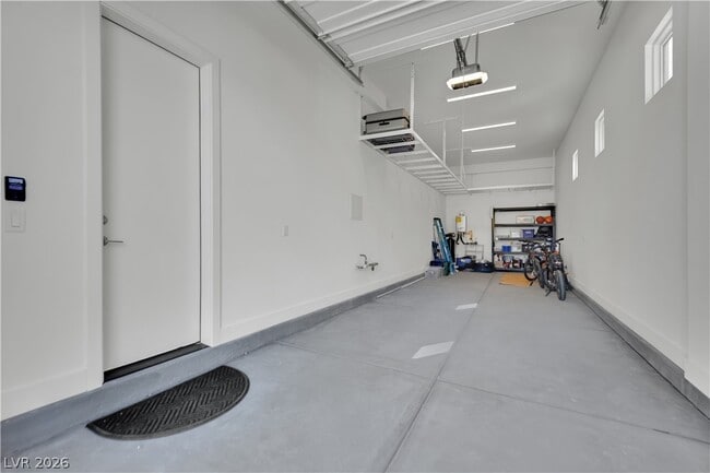 Building Photo - 10973 Horizon Ledge Ave