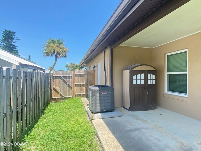 Building Photo - 12 Ocean Crest Dr