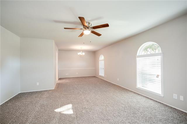 Building Photo - 1505 Hayfield Dr