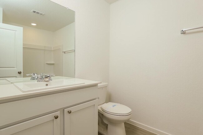 Building Photo - 14416 Jenson Crk