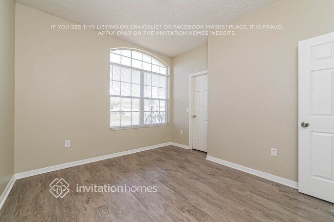 Building Photo - 467 Tamarind Parke Ln