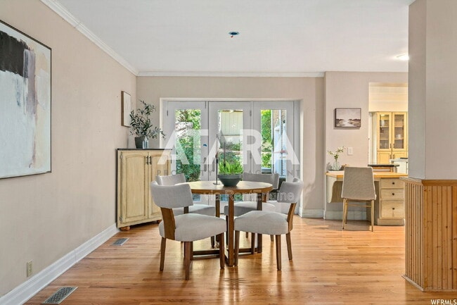 Building Photo - 1577 E Tomahawk Dr