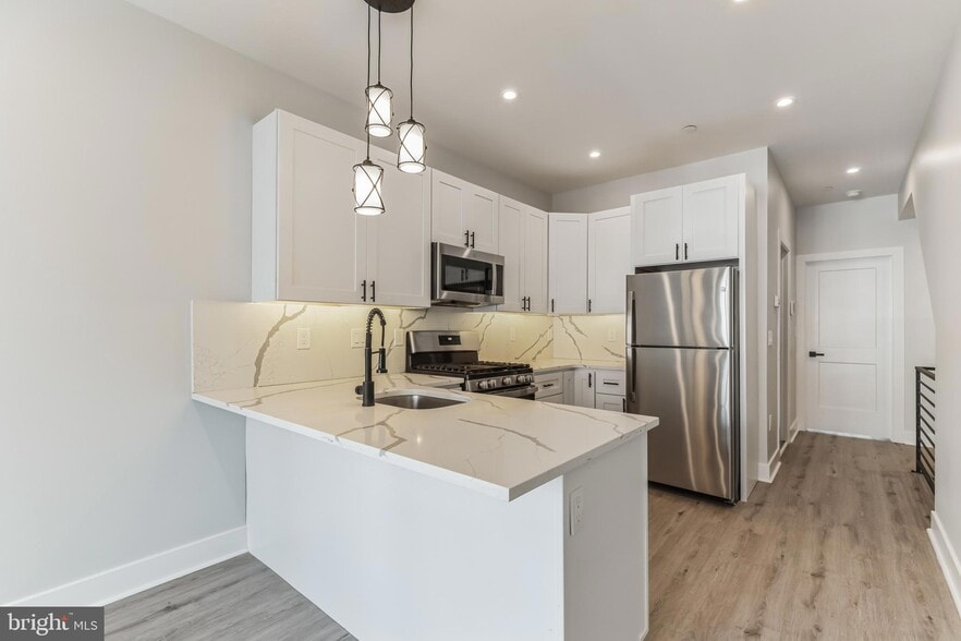 Building Photo - 1305 N 25th St