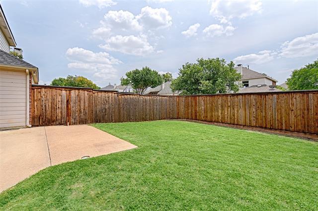 Building Photo - 9701 Thorncliff Dr