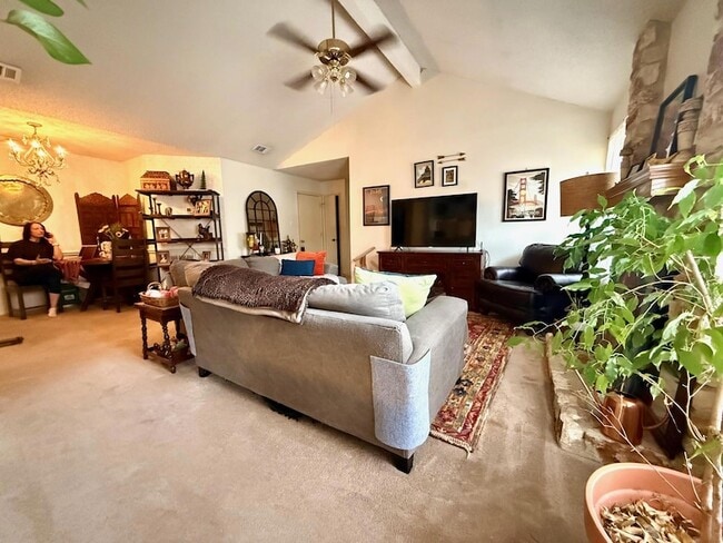 Building Photo - 16704 Whitebrush Loop