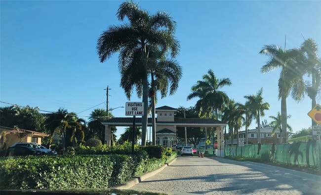 Building Photo - 500 Layne Blvd