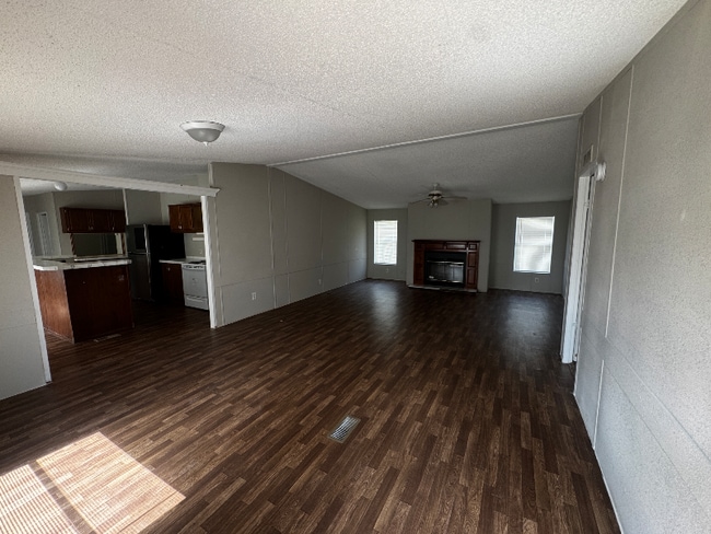 Building Photo - 144 Fox Meadow Dr