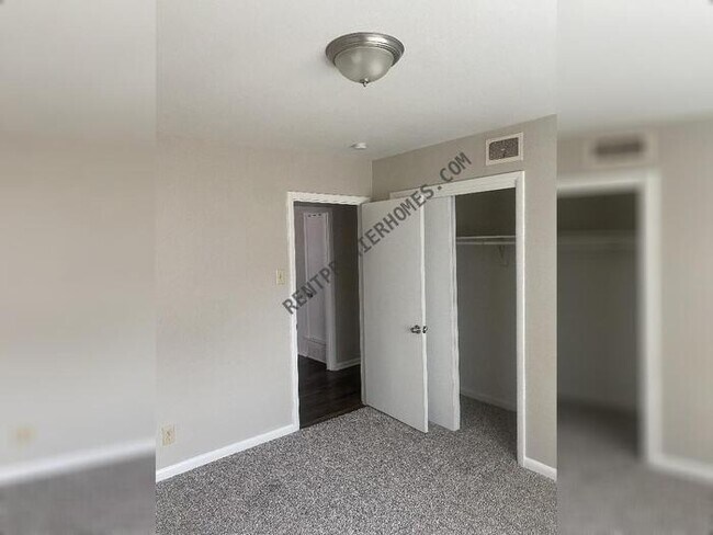 Building Photo - 3805 Kushla Ave