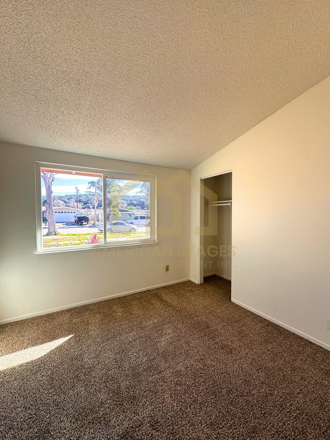 Building Photo - 3855 Via Mondo