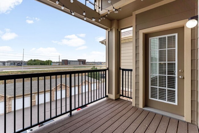 Building Photo - Gorgeous 2 beds 2 baths in Parker!