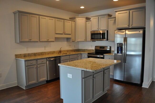 Building Photo - 493 Cocobolo Dr