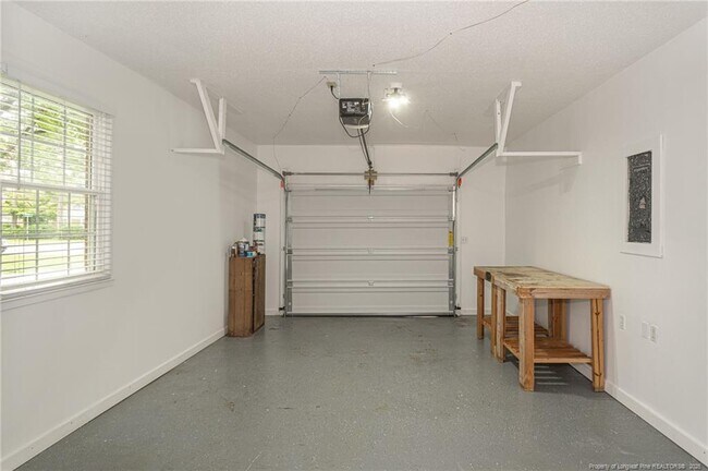 Building Photo - 401 Southwick Dr