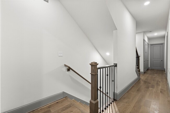 Building Photo - 1719 Holman St