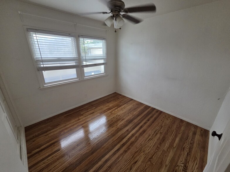 Building Photo - 1149 Ximeno Ave