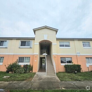 Building Photo - 3650 N 56th Ave