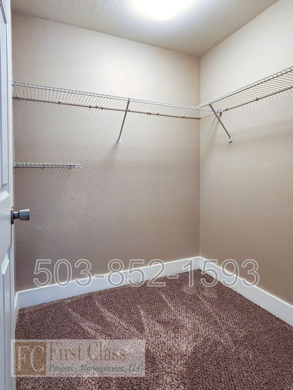 Building Photo - 4319 SE 37TH Ave