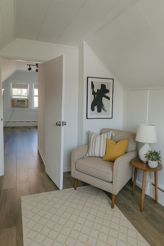 Building Photo - 4014 N Octavia Ave