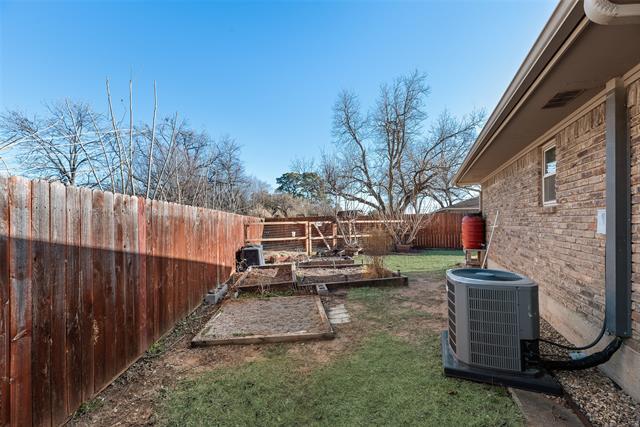 Building Photo - 1832 Tameria Dr