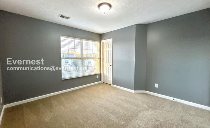 Building Photo - 570 Flintlock Ct