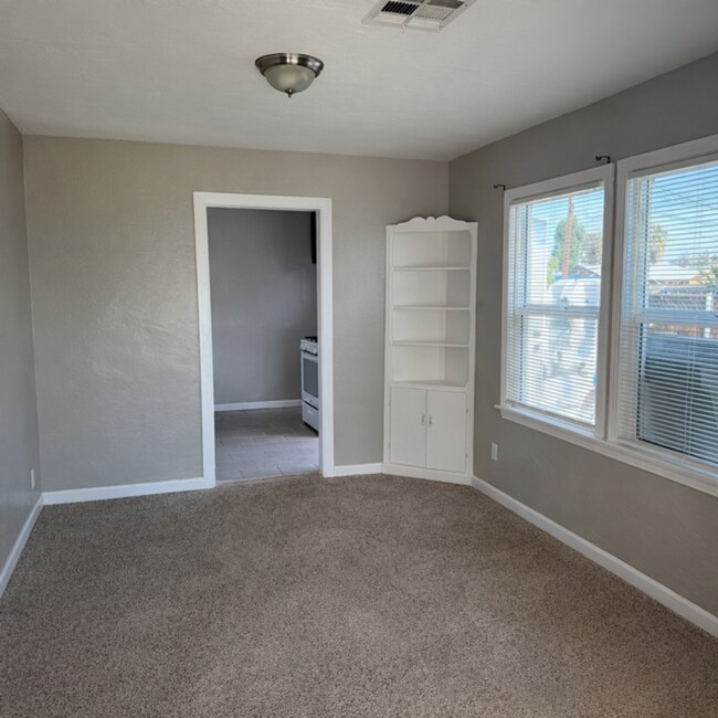 Building Photo - 2612 Belle Ter