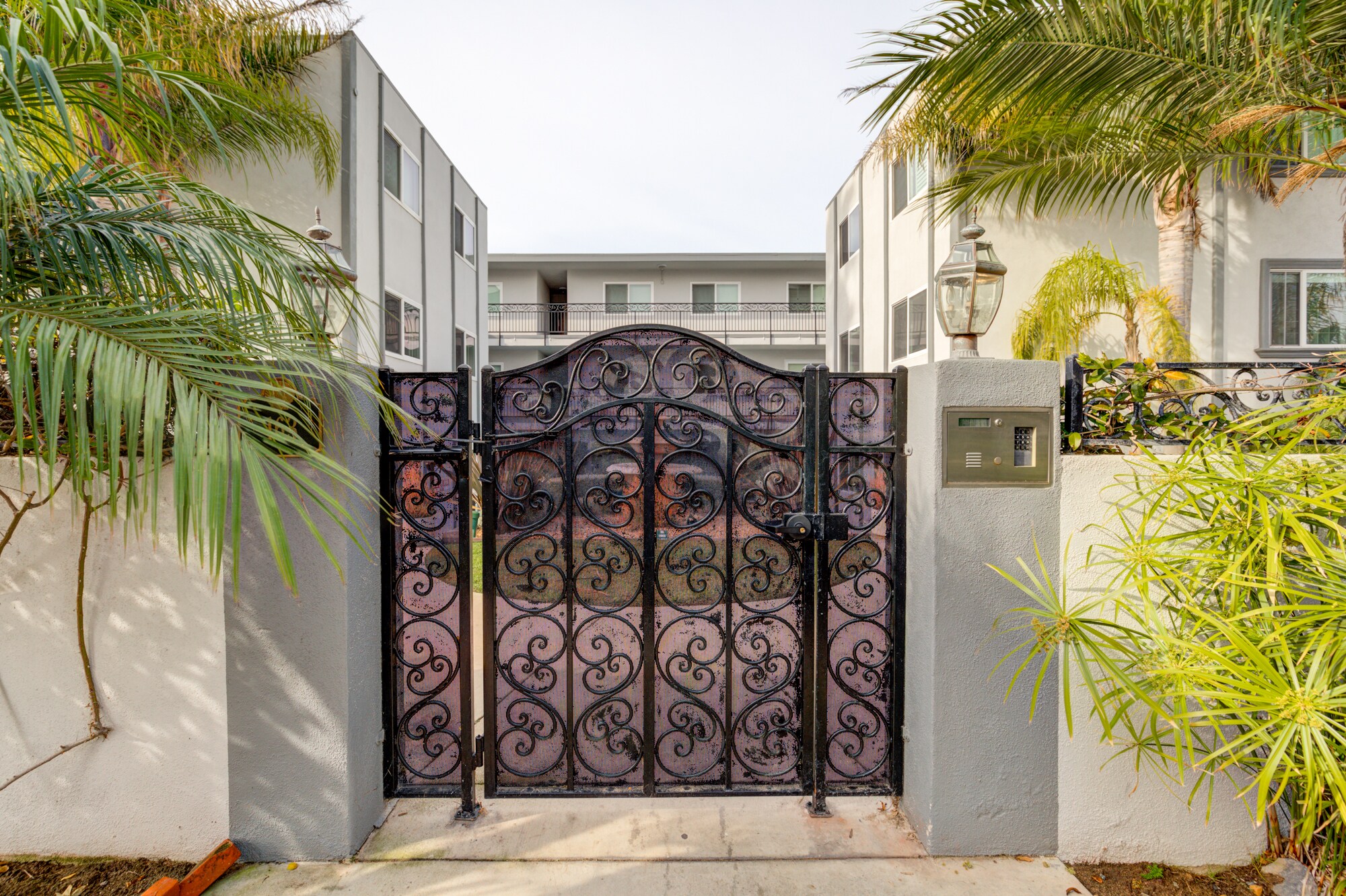 Building Photo - 163 Paseo De La Concha