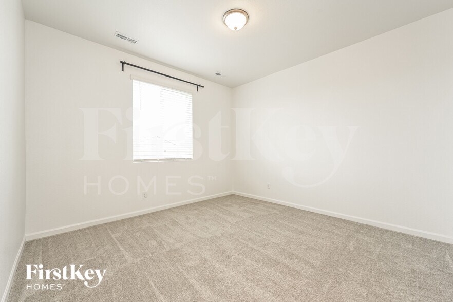 Building Photo - 14693 Normande Dr