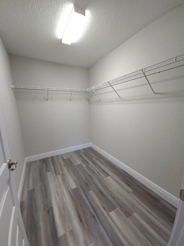 Building Photo - 15 Oak Trail