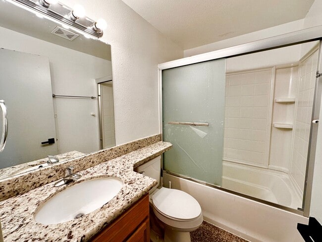 Building Photo - 7115 44th Ave S