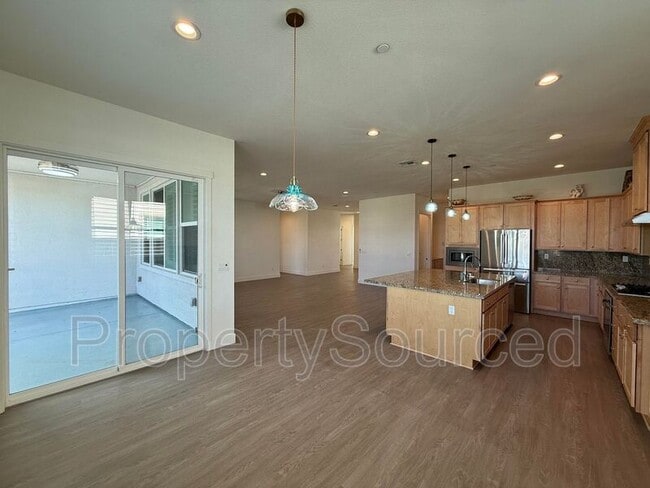 Building Photo - 1136 Crescent Ave