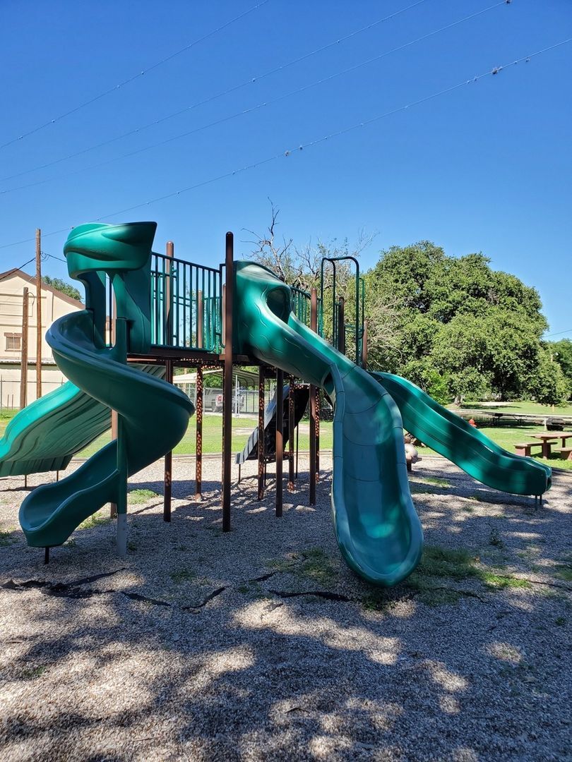 Building Photo - 25 Cenizo Cir