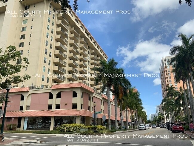 Building Photo - DOWNTOWN PENTHOUSE CONDO WITH CITY VIEW