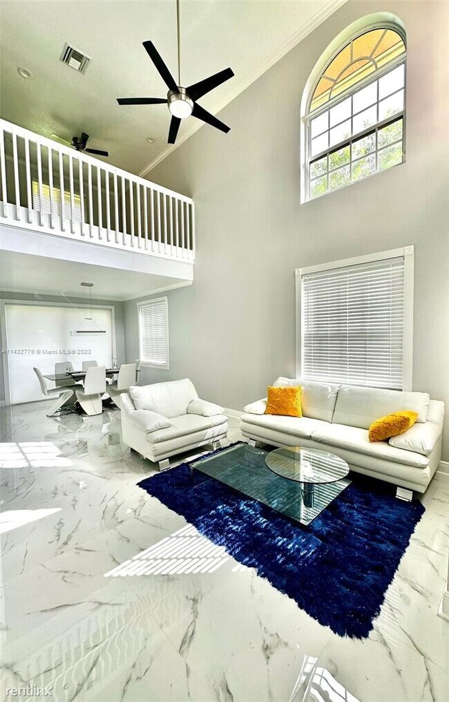 Building Photo - 3 br, 2.5 bath House - 8910 NW 45th Ct # 0