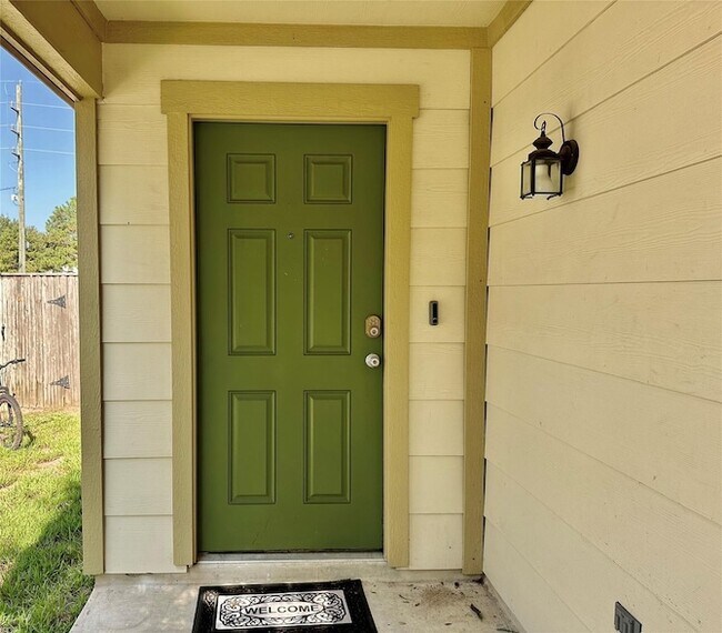 Building Photo - 29631 Evergreen Hills Dr