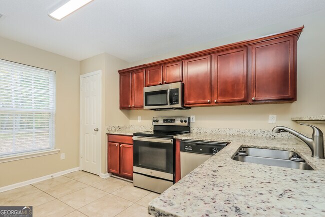 Building Photo - 105 Lossie Ln