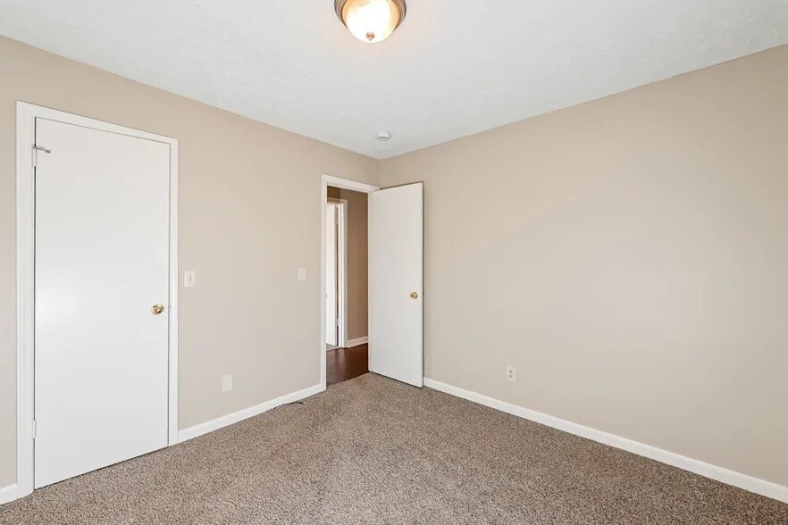 Building Photo - 2737 King Arthur Ct