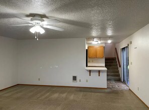 Building Photo - CL2622-2624