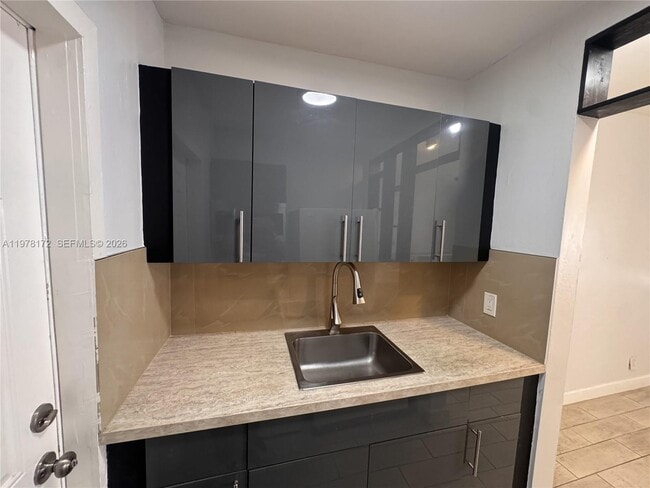 Building Photo - 2900 N Ocean Blvd