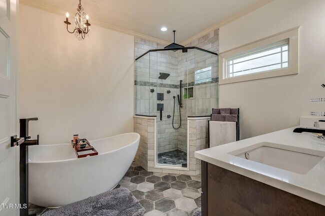 Building Photo - 1007 Shadyside Dr