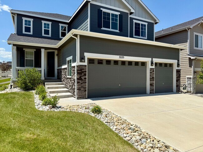 Building Photo - Spacious 5-Bedroom home with beautiful Views in Castle Rock for Rent