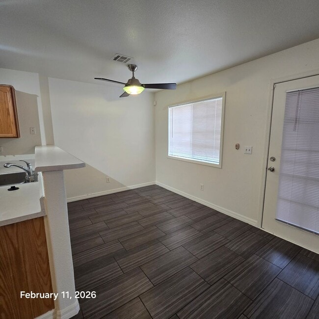 Building Photo - Gorgeous Townhouse for rent!!!