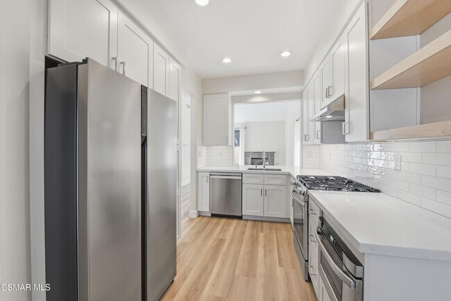 Building Photo - 4822 Parma Dr