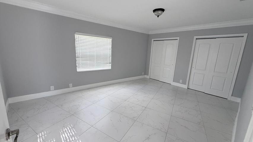 Building Photo - 1110 SE 9th Ave