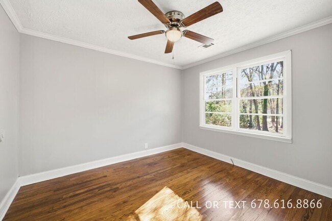 Building Photo - 119 Glen Iris Dr