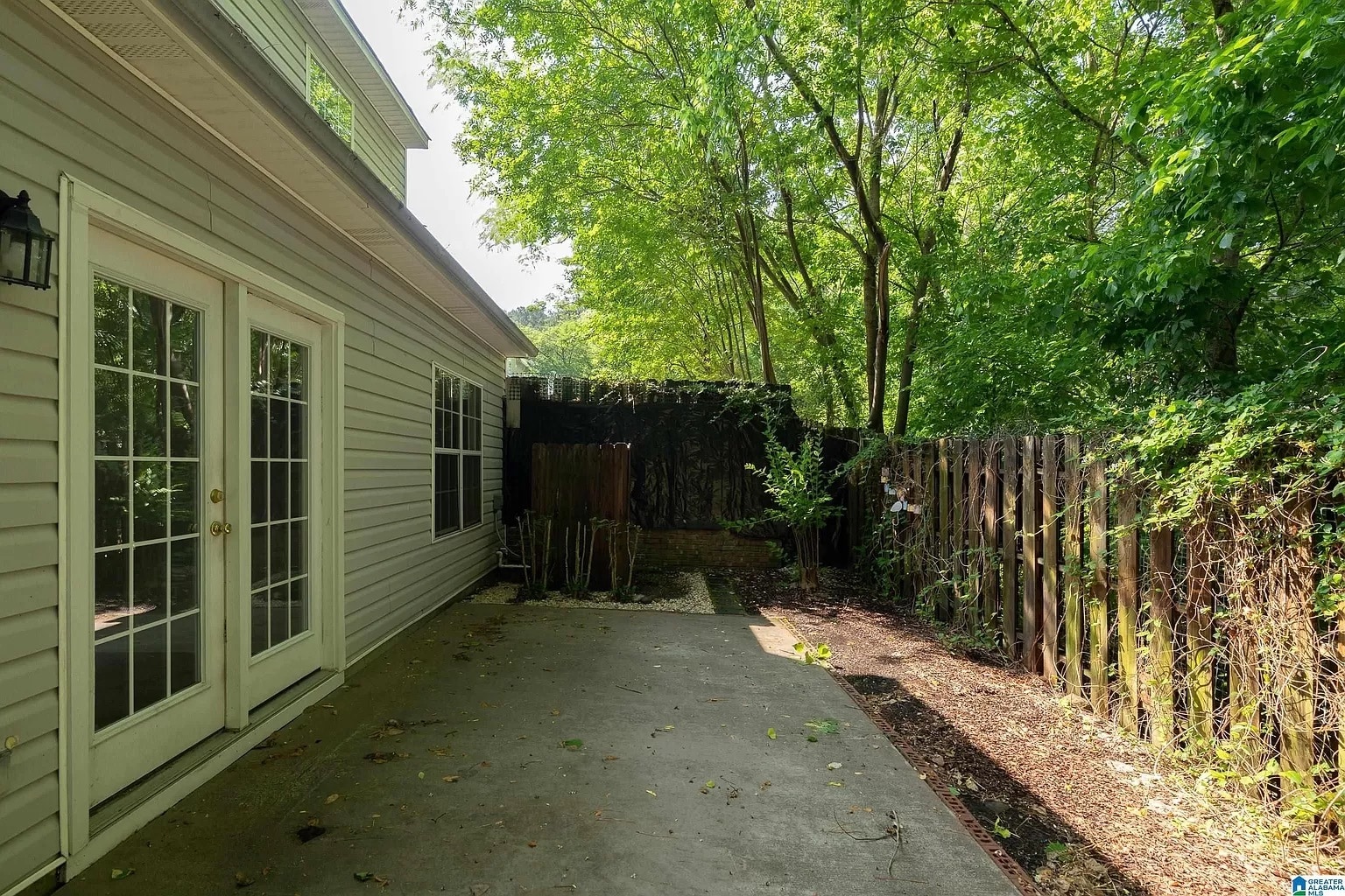 Building Photo - 1505 Savannah Park
